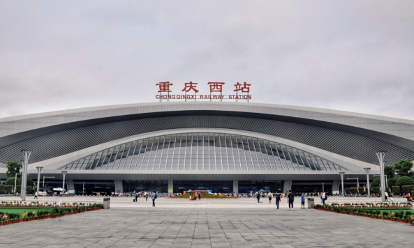 重庆东站、西站、北站停车场停车收费标准！